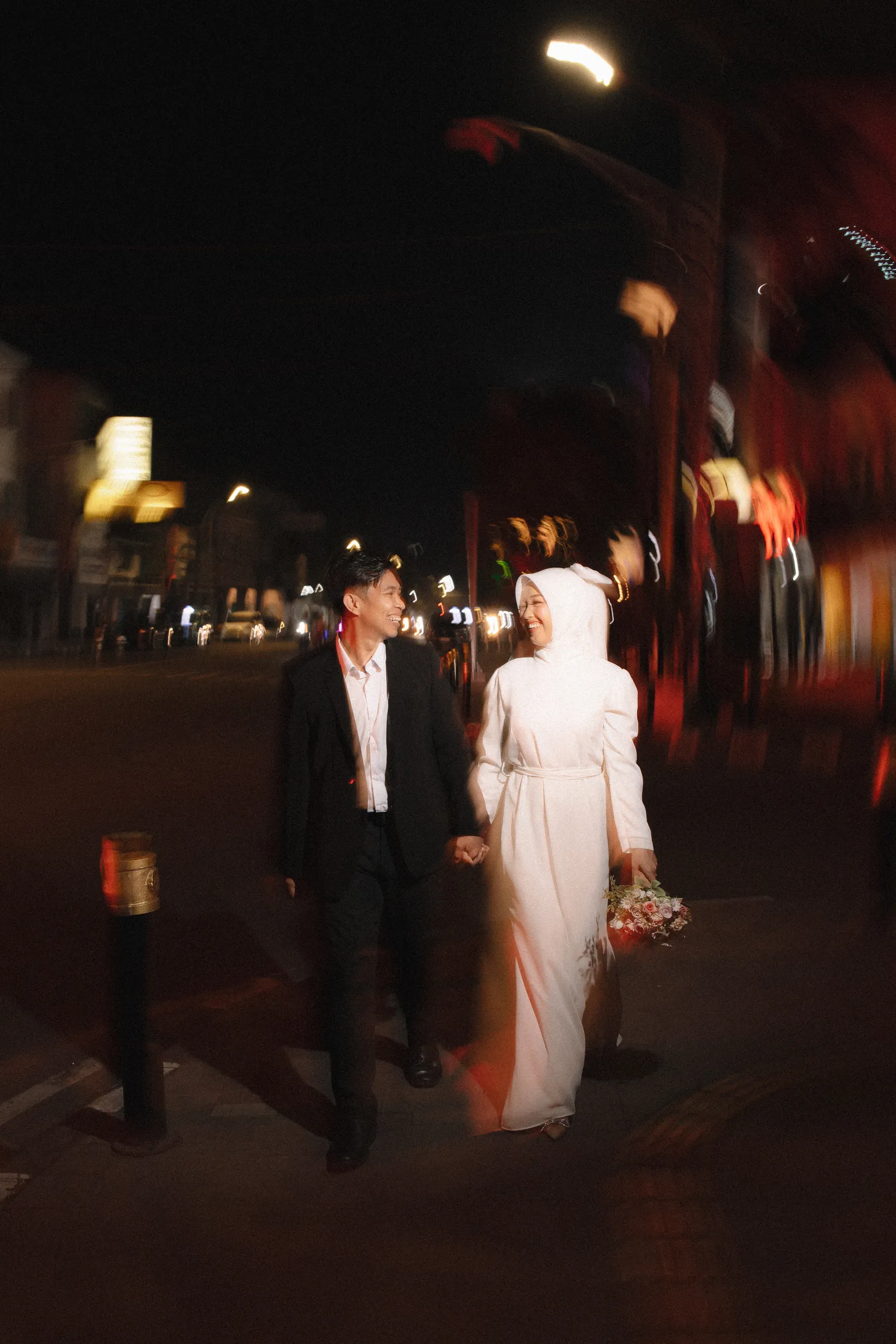 Sesi prewedding seharian di lokasi alam